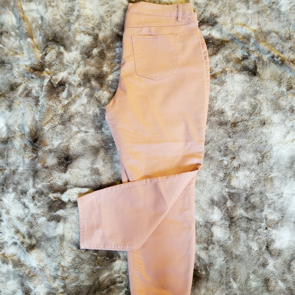 D. Jeans 5-Pocket Twill Pants